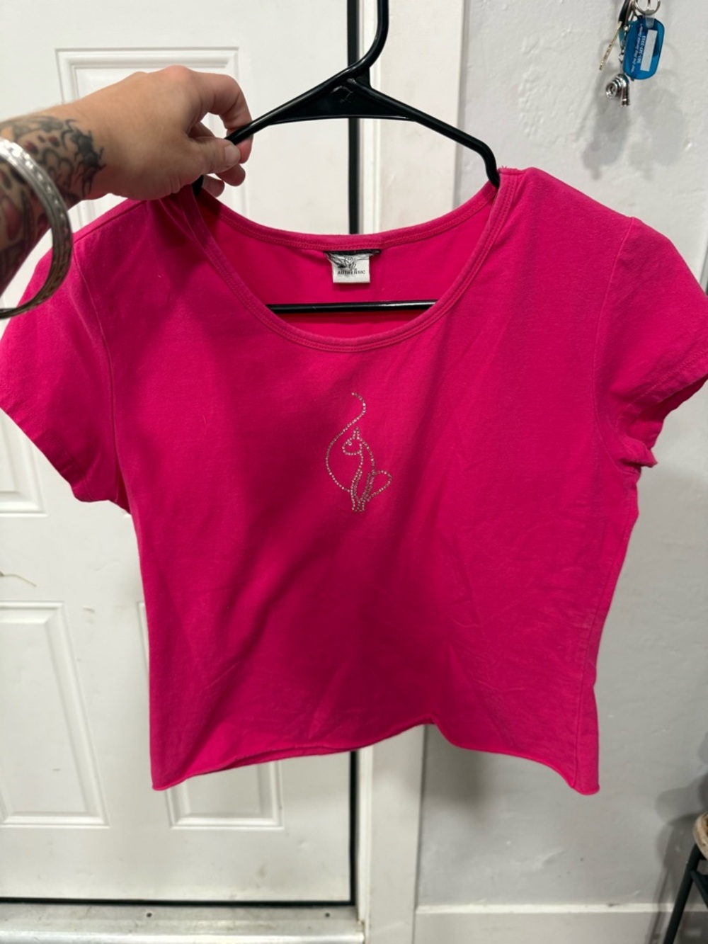 Women’s Hot Pink Short Sleeve Tee with Rhinestone Detail vintage Y2K baby phat